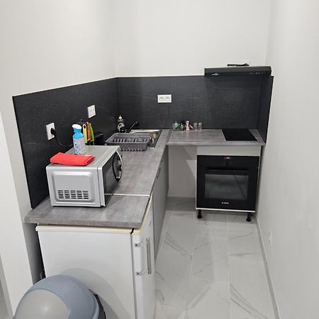 T2 Moderne, Calme Et Entierement Renove. Apartment เบซิเยร์ ภายนอก รูปภาพ
